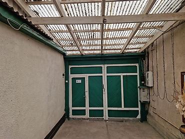 Продажа коттеджей и домов: Продаётся жилой дом с придомовой территорией и двором. Характеристики — 5