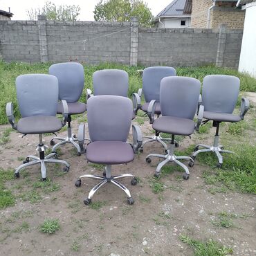 империал мебель: Классическое кресло, Офисное, Б/у