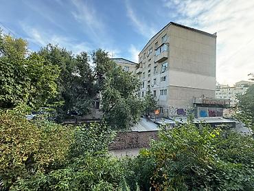 8 мкр: 2 комнаты, 44 м², 8 мкр 104 серия, 2 этаж, Старый ремонт — 5