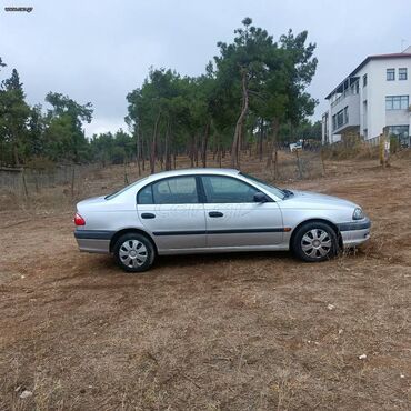 Toyota: Toyota Avensis: 1.6 l. | 2001 έ. Λιμουζίνα — 2