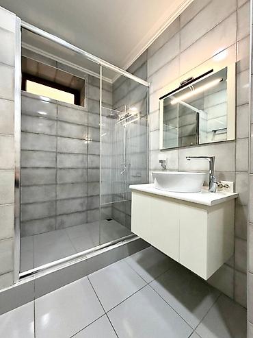 Продажа таунхаусов: Продаётся просторный 5-комнатный таунхаус в с. Кок-Жар по ул. Алапаева — 5