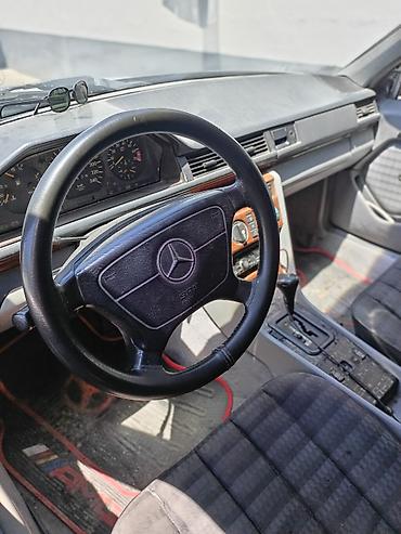 mercedes c class turbo az: Mercedes-Benz sedan - Korpus: gümüş rəng, 4 qapı, klassik Mercedes — 2
