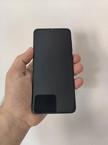 gps za auto cena: Samsung A70 dual sim, otključan za sve mreže. Ima 6/128 gb memorije — 1