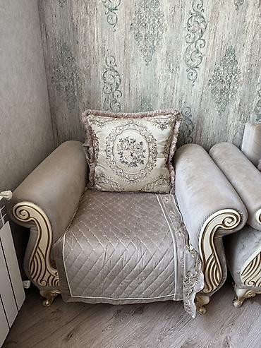Divan və kreslo dəstləri: İşlənmiş, Klassik divan, Divan, Bazalı, Açılan — 1