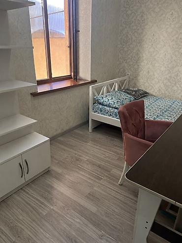 Продажа коттеджей и домов: 🏡 ПРОДАЁТСЯ УЮТНЫЙ 2-ЭТАЖНЫЙ ДОМ В ГОРОДЕ ТОКМОК! 📍 Местоположение — 15