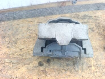 Подушки мотора: Подушка мотора Mercedes-Benz 2002 г., Б/у, Оригинал, Германия — 7