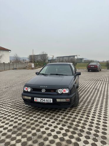 Volkswagen: Volkswagen Golf: 1993 г., 1.8 л, Механика, Бензин, Хэтчбэк — 3