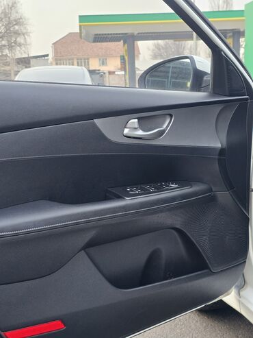 Kia: Kia K3: 2019 г., 1.6 л, Вариатор, Бензин, Седан — 17