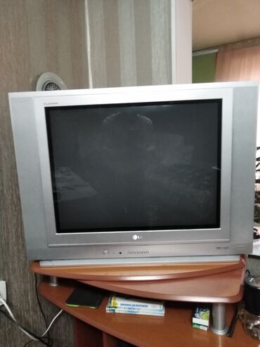 плоский телевизор: LG FlatronNICAM стерео- объёмный звук, плоский экран