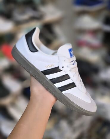 найк толстовка: Мужские кроссовки, 40, Adidas, Б/у, цвет - Белый