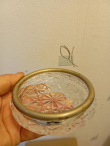 qab dest: Kəsilmiş naxışlı şüşədən hazırlanmış kiçik qab - Material: qalın — 3