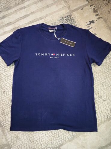 спортивная футболка мужская: Эркектердин футболкасы, 2XL (EU 44), Tommy Hilfiger, Жаңы, түсү - Көк