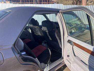 Mercedes-Benz: Mercedes-Benz E-Class: 1990 г., 2.3 л, Механика, Бензин, Седан — 10