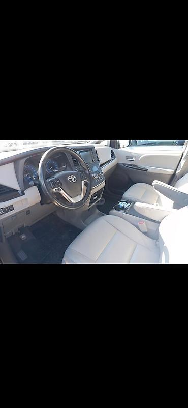 Toyota Sienna: 2019 г., 3.5 л, Автомат, Бензин, Вэн/Минивэн — 2