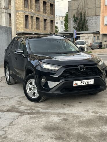 Toyota: Toyota RAV4: 2021 г., 2.5 л, Автомат, Бензин, Универсал