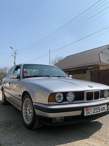 bmw 5 series e34: BMW 5 Series E34, седан, серебристый цвет. Основные характеристики: - — 4