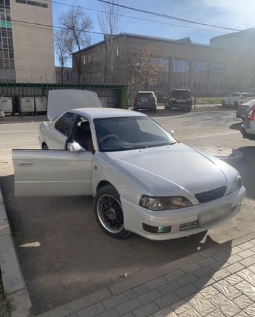 запчасть на мерс 814: Toyota Vista: 1994 г., 2 л, Автоматические, Бензин, Седан