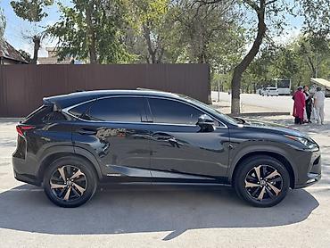руль лексус: Lexus NX: 2018 г., 2.5 л, Вариатор, Гибрид, Кроссовер — 4