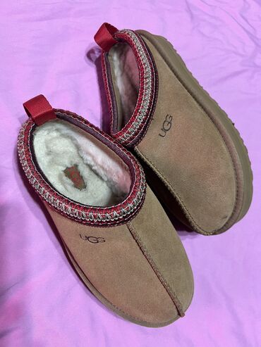 женские зимние обувь: Угги UGG, 37, цвет - Коричневый