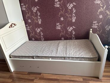 кресло кровать в баку цены: Carpayi 100/200 olcude Bazalidir Qiymet 150 man Tecili kocle