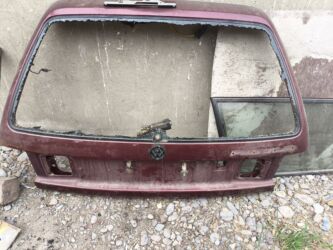 Панели, обшивки: - МКПП (механическая коробка передач) в сборе с кулисой/приводом — 4