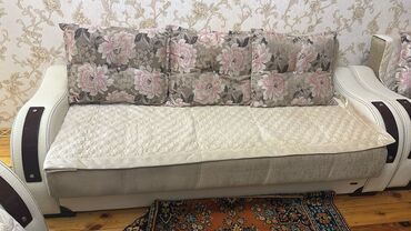 Divan və kreslo dəstləri: 1 Divan ve 2 eded kreslo ve 1 eded Jurnalni masa Venzana — 6