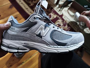 Кроссовки и спортивная обувь: Мужские кроссовки, 42, New Balance, Новый, цвет - Серый, Платная доставка — 9