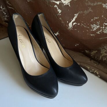 вечерние женские туфли: Туфли 37, цвет - Черный