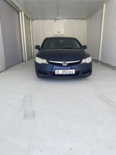 продаю в связи с переездом: Honda Civic: 2007 г., 1.8 л, Автомат, Бензин, Седан