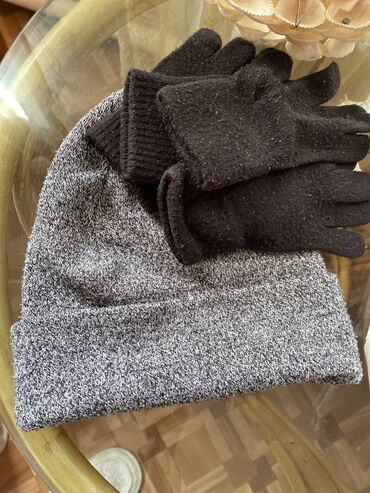 шапка перчатки: Шапка и перчатки 2 пары детские на возраст от 6 до 12 лет бу 100