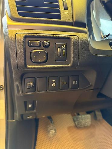 Lexus: Lexus CT: 2019 г., 1.8 л, Гибрид, Хэтчбэк — 9