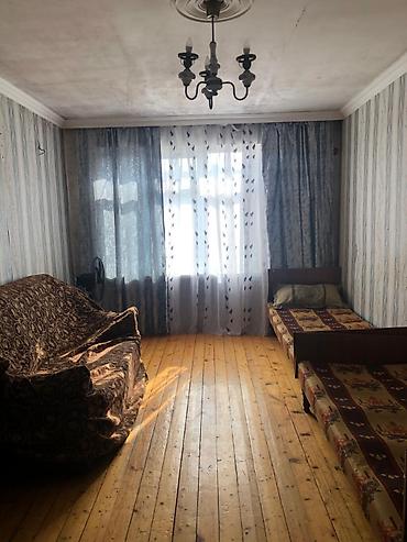 Mənzillər: " Oğlan " otaq yoldaşı — 1