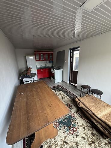 rent a room: Сдаётся квартира 
Находится в Ак-Ордо — 2