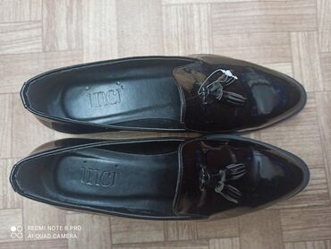 303 объявлений | lalafo.kg: Женские туфли лакированные,40 размер,Лион фирменные