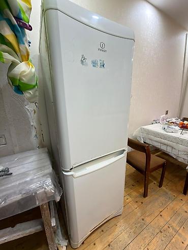 xaladenik satilir: Indesit iki kameralı soyuducu - Brend/model: Indesit (ön paneldə — 2