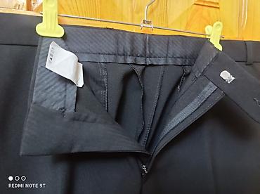 Другая мужская одежда: Мужская верхняя одежда — комплект из трех вещей: 1) Бархатный пиджак — 18