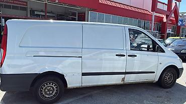 16 tekerler: Mercedes-Benz Vito yük/furqon.prabeq 180 000 Xüsusiyyətlər: - Kuzov — 7