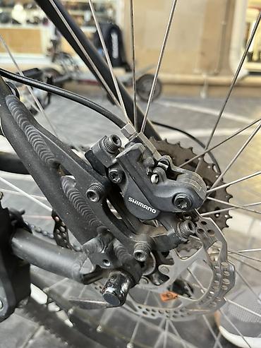 velosiped cube touring pro: Dağ və şəhər istifadəsi üçün uyğun velosiped. Əsas xüsusiyyətlər: - — 6
