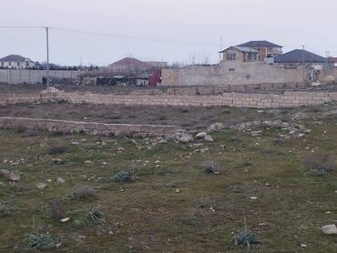 7 ci mikrarayon: Turkan baglarda tecili 7 sot torpaq satilir. Hem belediye hem bagciliq