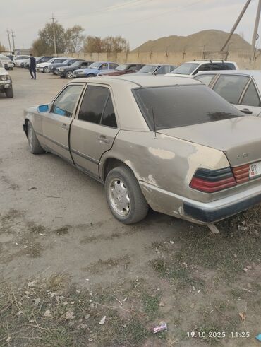 купить шины в бишкеке бу: Mercedes-Benz 190: 1988 г., 2 л, Бензин, Седан