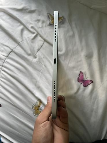 ipad 2019: IPad Apple (серебристый), серия с плоскими гранями. Магнитный — 4