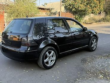 Унаа сатуу: Volkswagen Golf: 1999 г., 1.6 л, Кол менен иштөөчү, Бензин, Хетчбек — 2