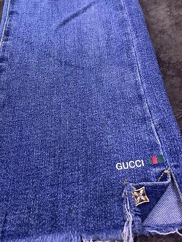 gucci flora: Gucci brendine məxsus şalvar baha alınıb. Uşaqdan asılı olaraq — 2