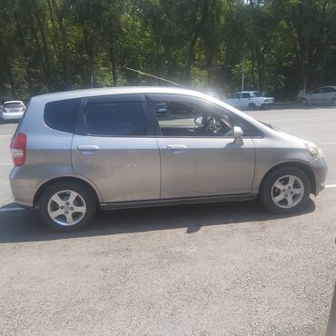 буу автомат машина: Honda Fit: 2003 г., 1.5 л, Вариатор, Бензин
