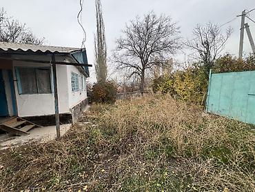 Үйлөрдү сатуу: 3 бөлмө, 51 м², 5 соток, Бишкек, Менчик ээси — 1