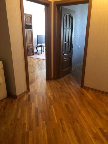 Uzunmüddətli kirayə mənzillər: Əhmədli metrosunun çixisinda 13 mertebeli binanın 13-cü mərtəbəsində — 8