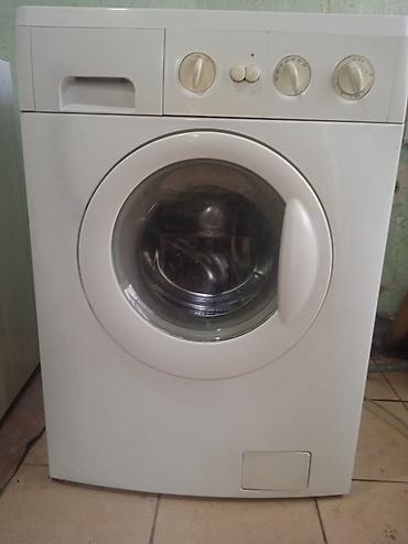 стираль: Стиральная машина Zanussi. 6 кг. В хорошем состоянии. Гарантия — 1