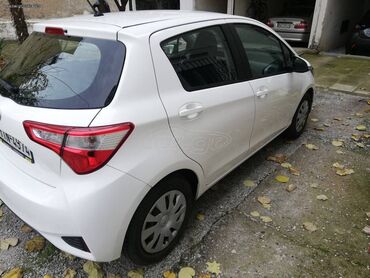 Toyota: Toyota Yaris: 1.5 l. | 2019 έ. Λιμουζίνα — 5