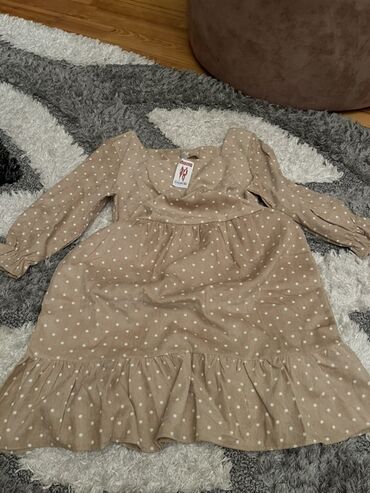 Gündəlik donlar: Qadın paltarı – bej rəngli, ağ xallı - Üslub: midi uzunluqda, aşağı — 2