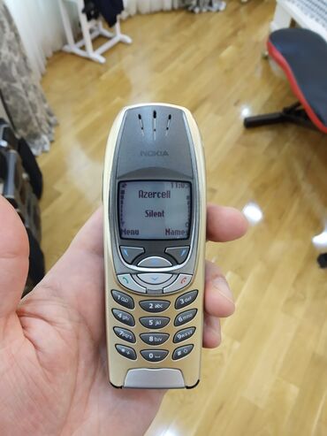 nokia 3390: Nokia 1, rəng - Qızılı, Düyməli